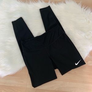 Nike 7/8 HighWaisted Black Athletic Leggings Small